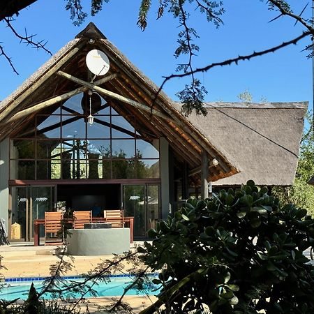 Pangolin Game Lodge - Self Catering, Incl 2 Game Drives Per Day Matlhagame Buitenkant foto