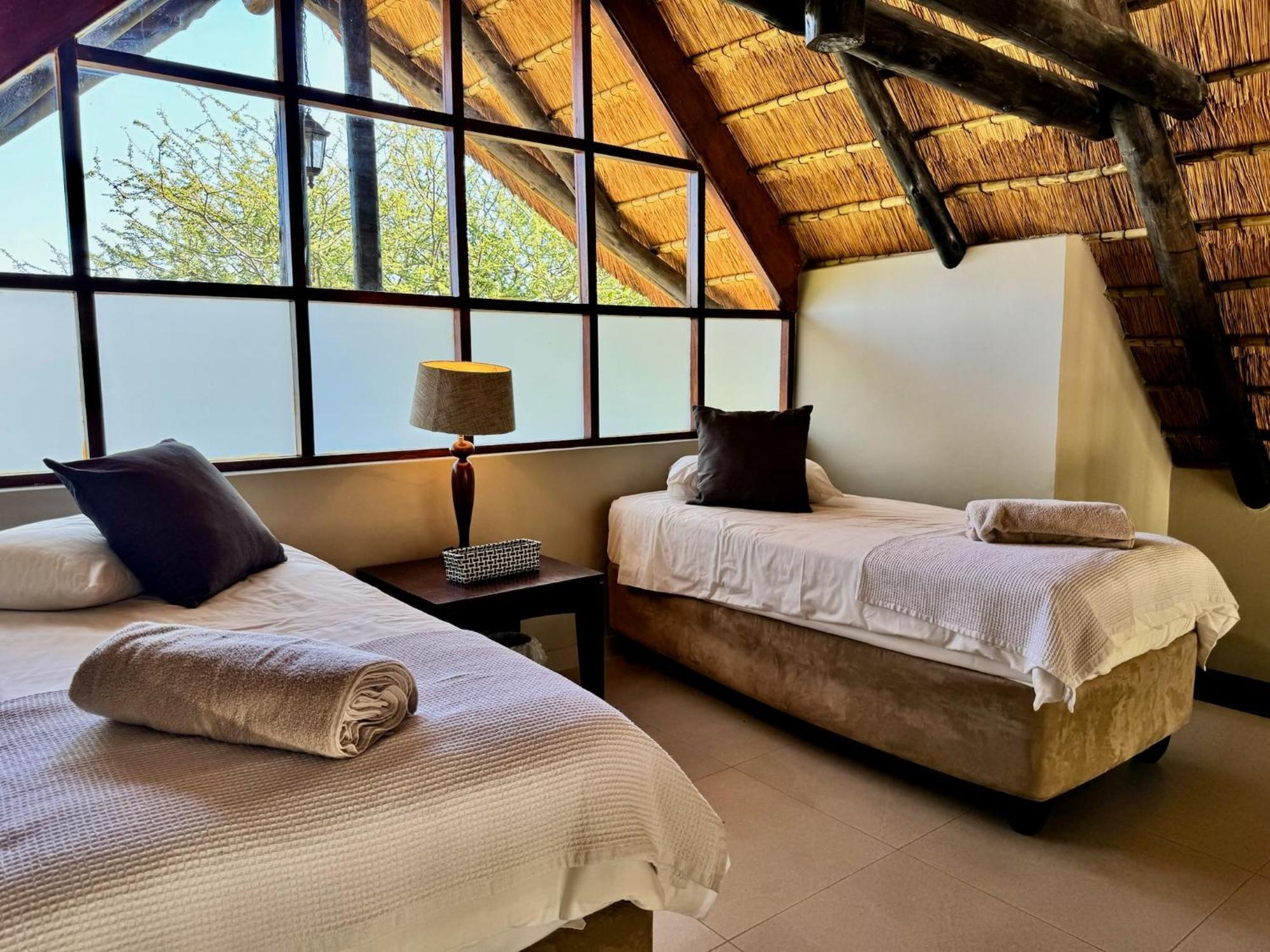 Pangolin Game Lodge - Self Catering, Incl 2 Game Drives Per Day Matlhagame Buitenkant foto