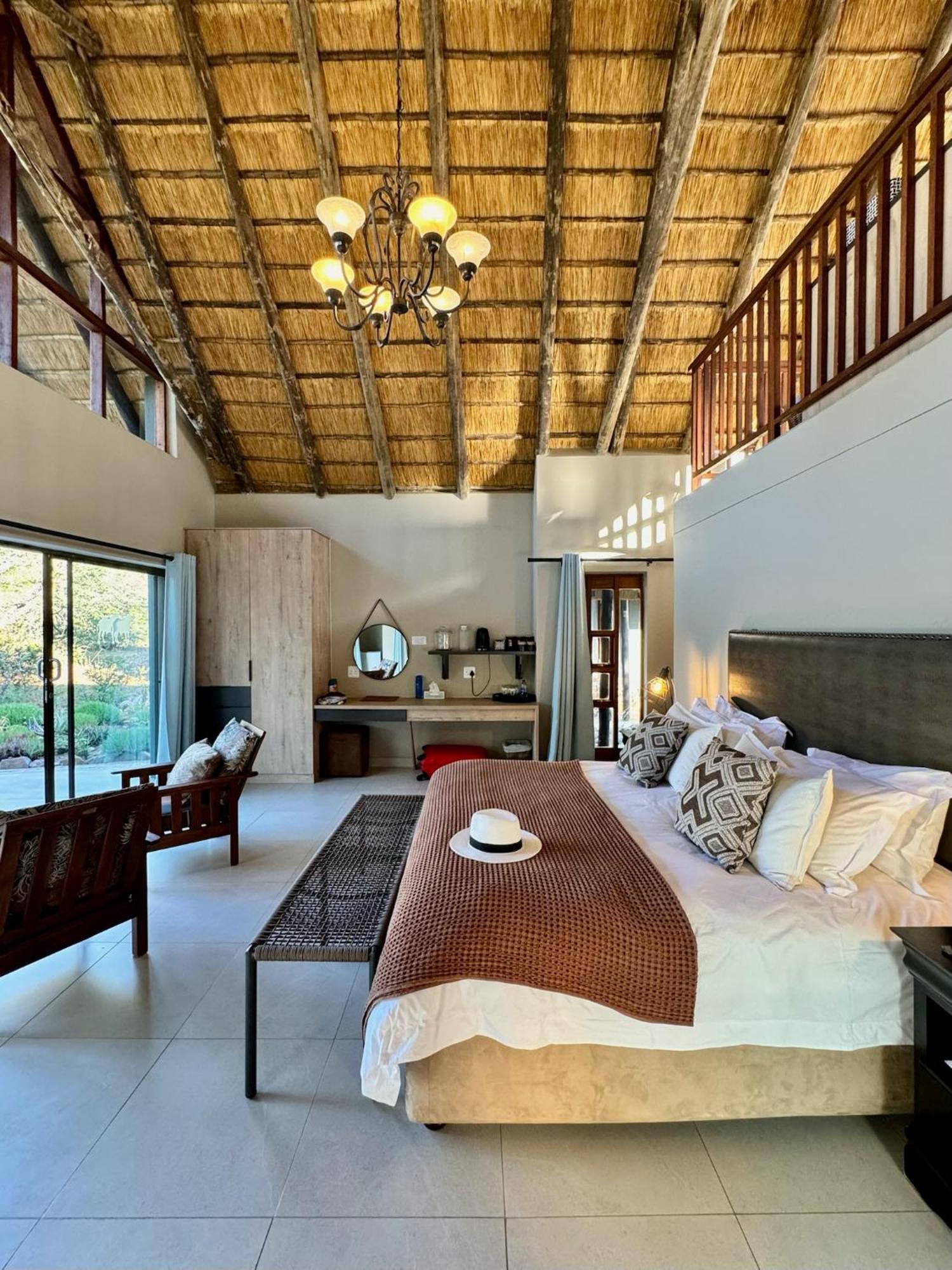 Pangolin Game Lodge - Self Catering, Incl 2 Game Drives Per Day Matlhagame Buitenkant foto