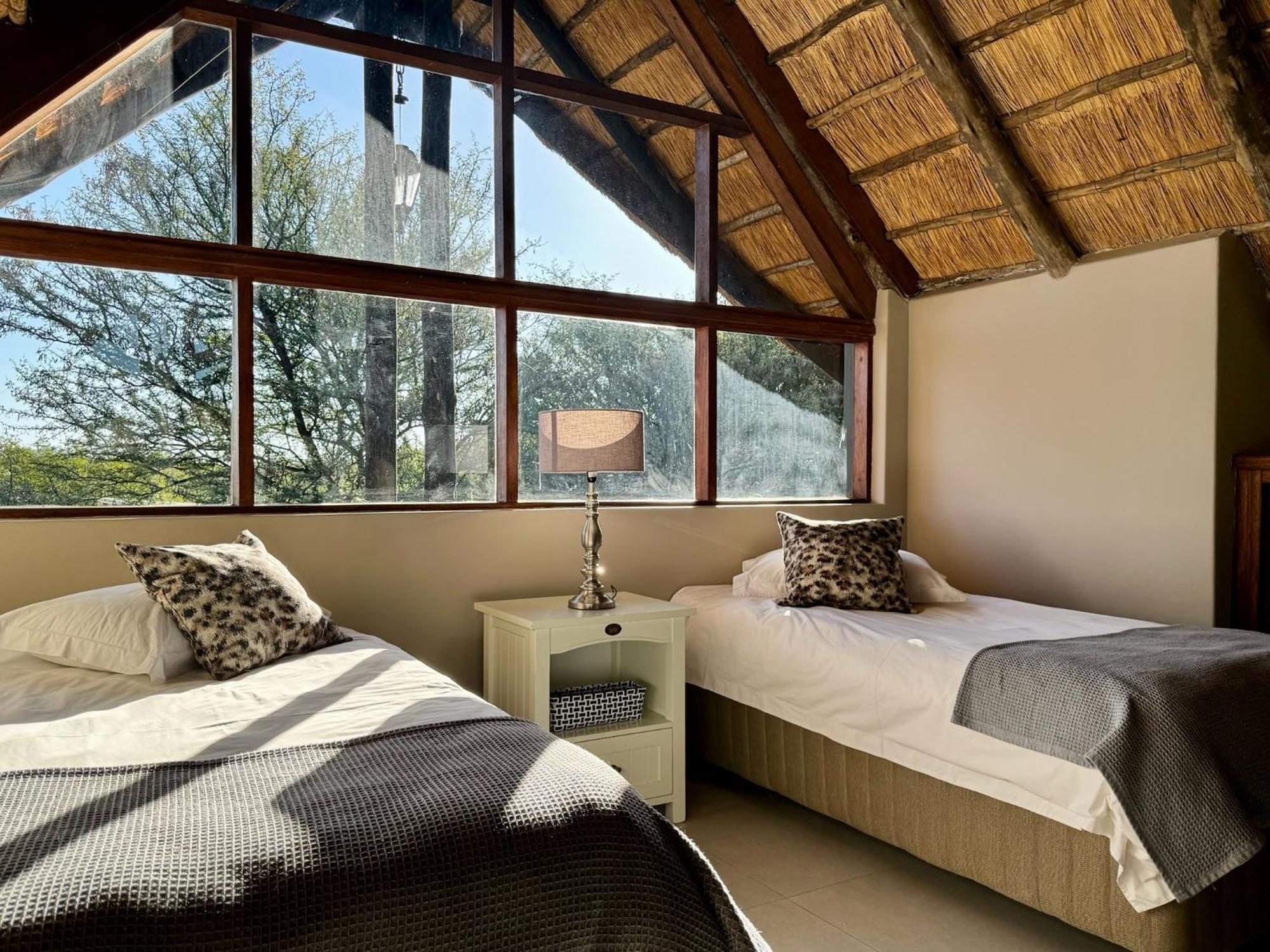 Pangolin Game Lodge - Self Catering, Incl 2 Game Drives Per Day Matlhagame Buitenkant foto