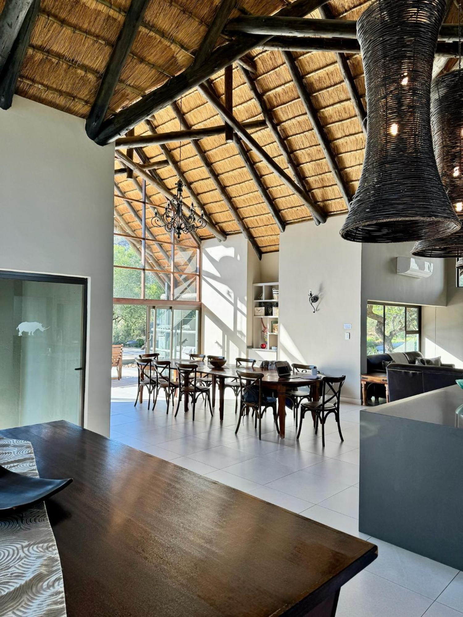Pangolin Game Lodge - Self Catering, Incl 2 Game Drives Per Day Matlhagame Buitenkant foto